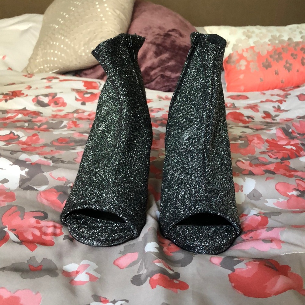 Steve Madden zip up silver glitter pumps